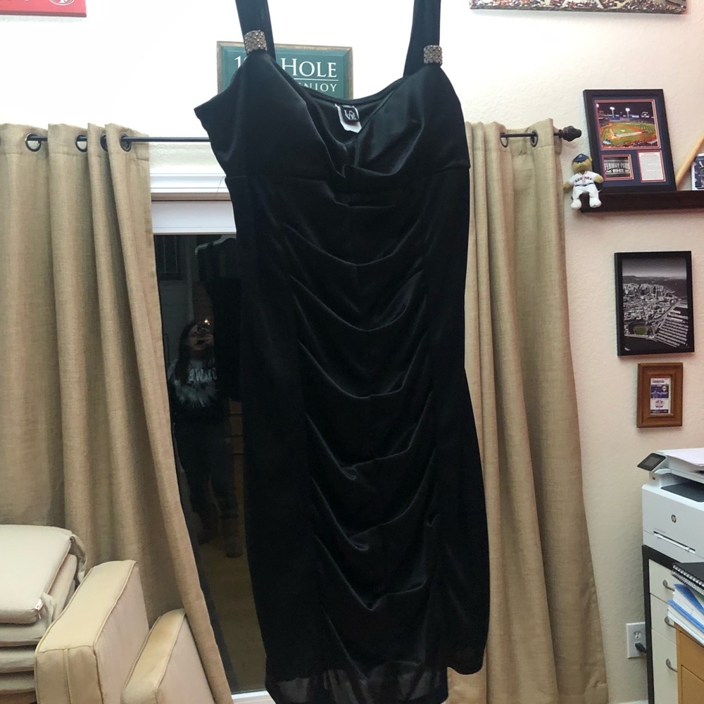 Black rouge shirt homecoming dress.